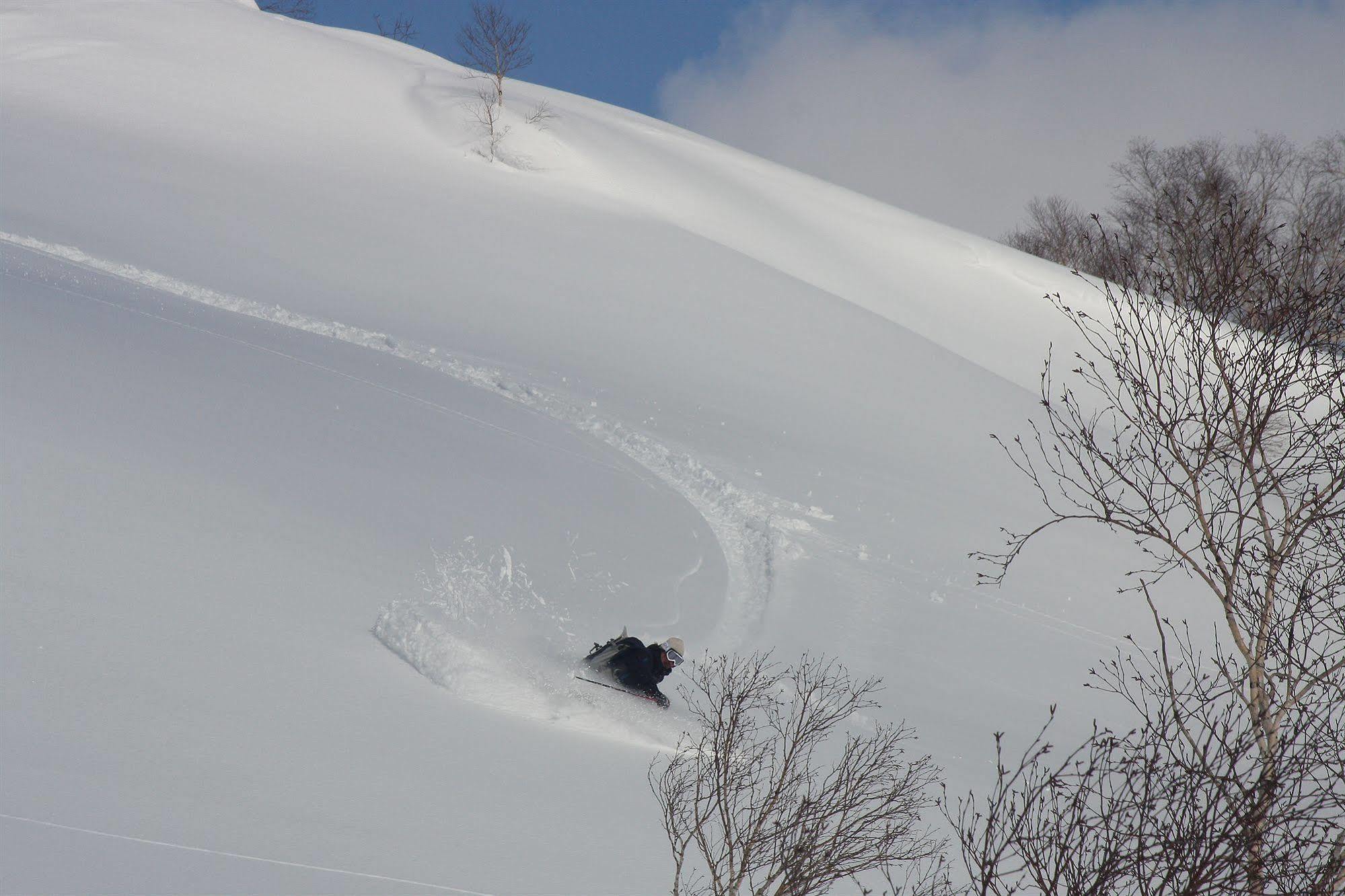 Niseko Grand Hotel Exterior photo
